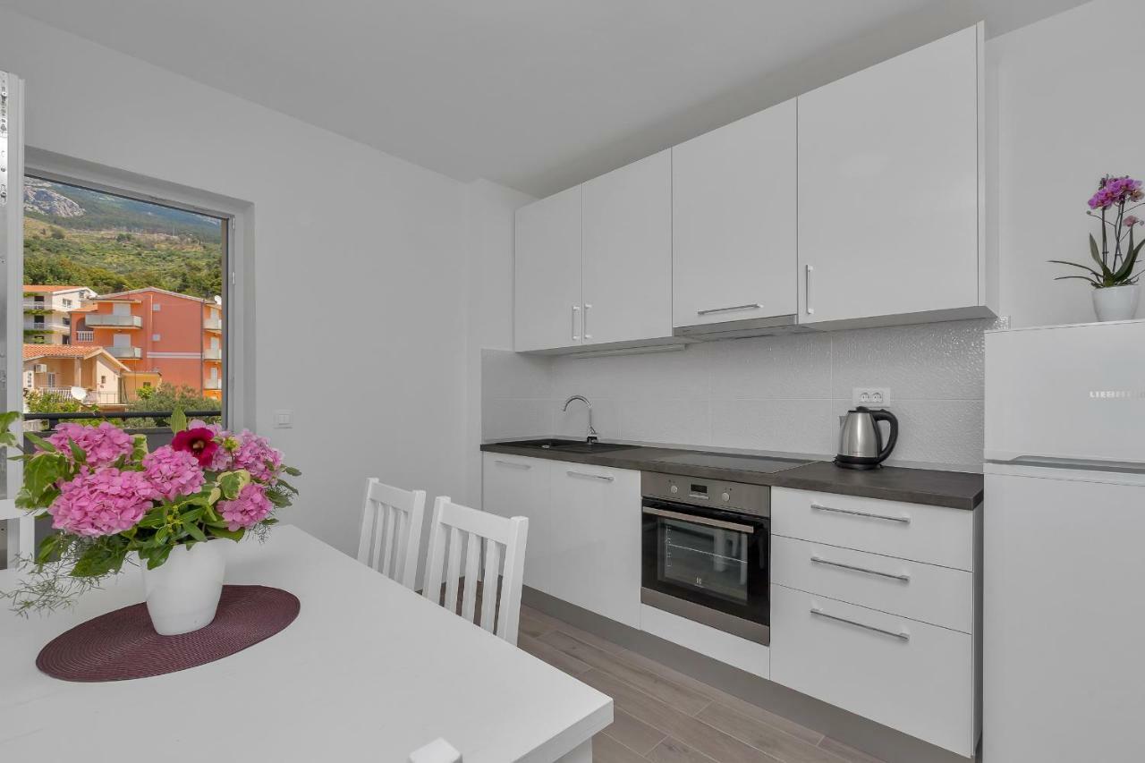 Apartmani Daniela 포드고라 외부 사진