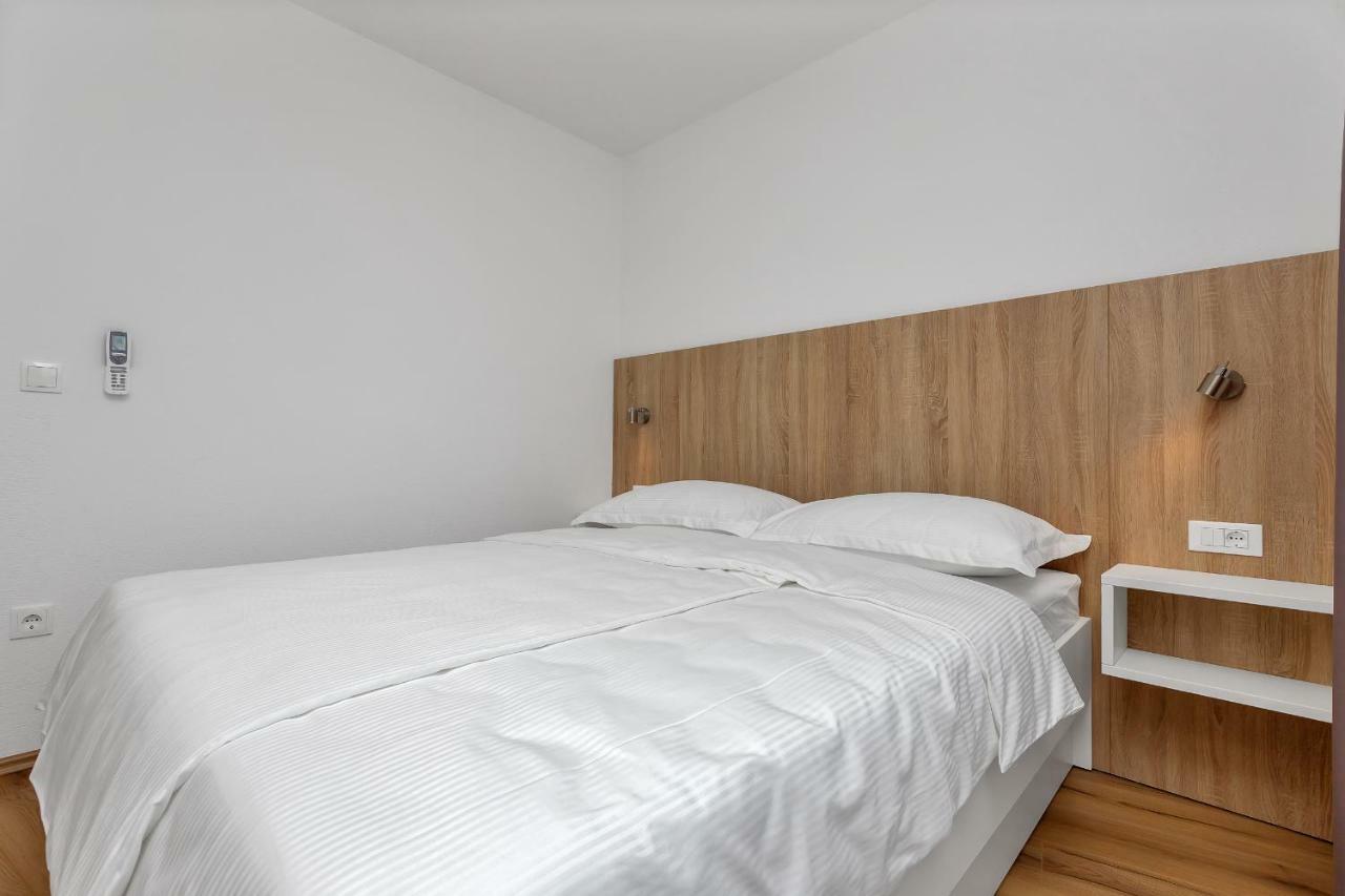 Apartmani Daniela 포드고라 외부 사진