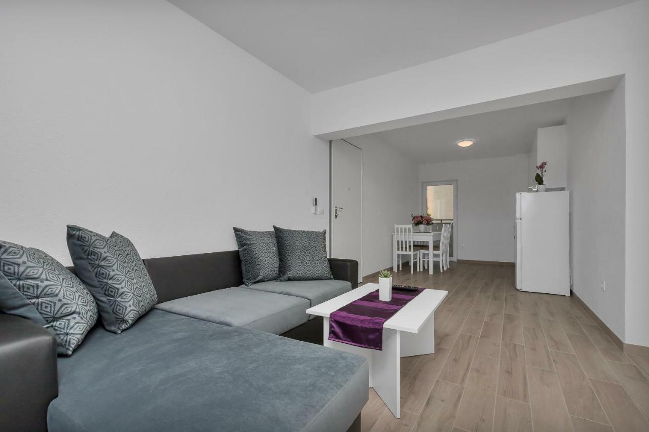 Apartmani Daniela 포드고라 외부 사진