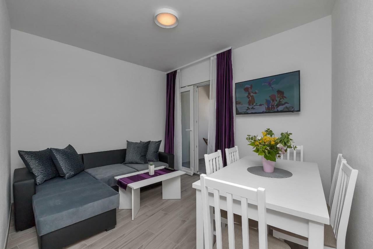 Apartmani Daniela 포드고라 외부 사진